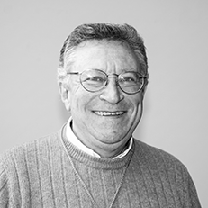 Dr. Everardo González Padilla