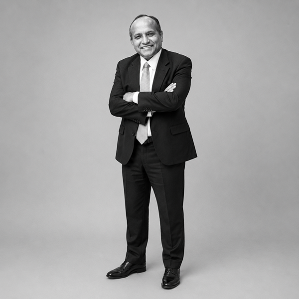 Dr. Juan Ramón González Sáenz Pardo