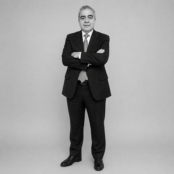 MVZ. MC Eduardo Posadas Manzano